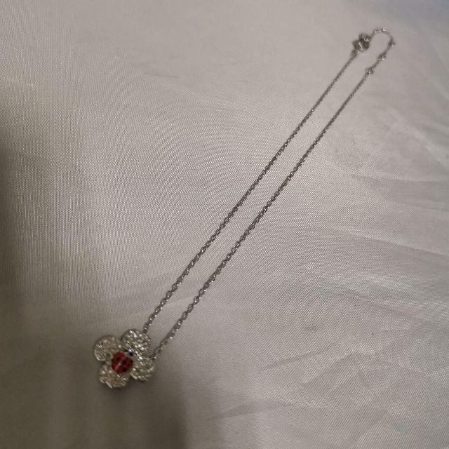 438新品 スワロフスキー ネックレス ピアス セット てんとう虫