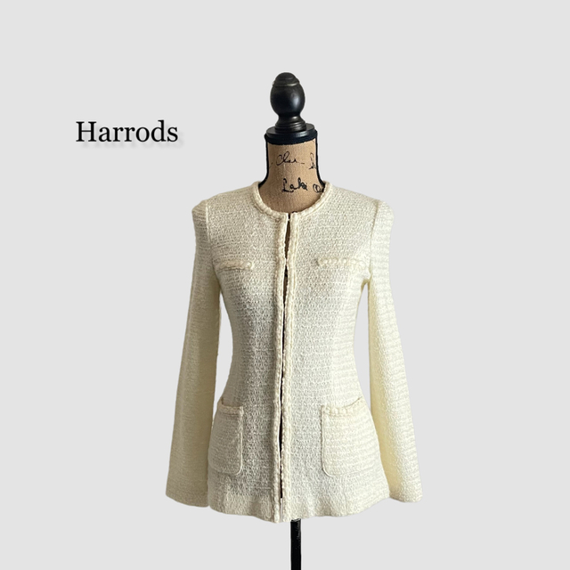 Harrods(ハロッズ)のHarrods ハロッズ ジャケット アイボリー系 レディース レディースのジャケット/アウター(ノーカラージャケット)の商品写真