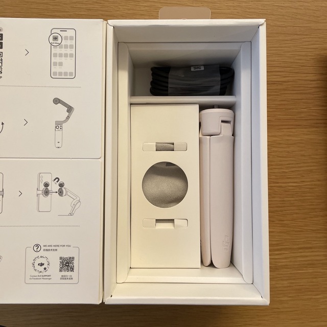 DJI OM5 Sunset White スマホ スタビライザー おまけ付き スマホ/家電/カメラのスマホアクセサリー(その他)の商品写真