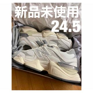 New Balance - ニューバランス U9060 ECA ホワイト 24.5の通販 by ゆき