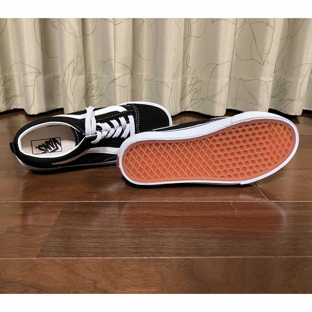 VANS(ヴァンズ)のバンズ　ヴァンズ　22  スニーカー　黒 キッズ/ベビー/マタニティのキッズ靴/シューズ(15cm~)(スニーカー)の商品写真