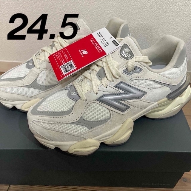 New Balance(ニューバランス)のNew Balance U9060 ECA New Balance 9060 レディースの靴/シューズ(スニーカー)の商品写真