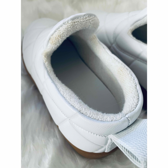 Bottega Veneta(ボッテガヴェネタ)のボッテガヴェネタ  スニーカー　The Quilt  ホワイト／ラバー　40 メンズの靴/シューズ(スニーカー)の商品写真