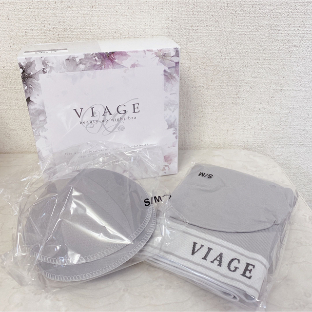 VIAGE(ヴィアージュ)の【VIAGE】ビューティーアップナイトブラ　クールグレー×グレー　S/Mサイズ レディースの下着/アンダーウェア(ブラ)の商品写真