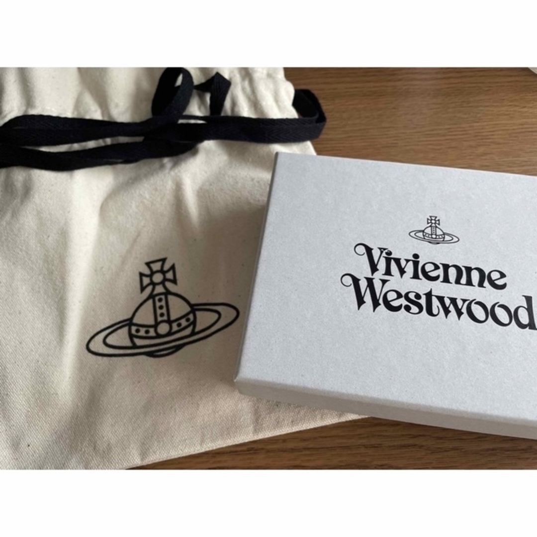 Vivienne Westwood(ヴィヴィアンウエストウッド)のORB AND HEART CHECK ENVELOPE 三つ折りミニ財布 レディースのファッション小物(財布)の商品写真