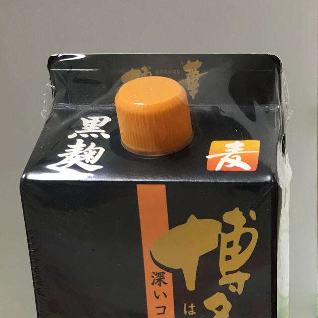 本格焼酎博多の華黒麹麦25% パック1800ml  ビニール未開封 食品/飲料/酒の酒(焼酎)の商品写真