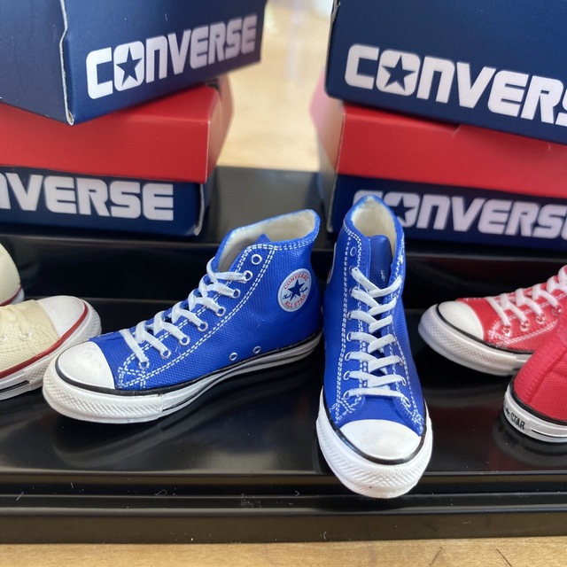 CONVERSE(コンバース)のコンバース　オールスター　ミニチュア　ガチャポン エンタメ/ホビーのフィギュア(その他)の商品写真