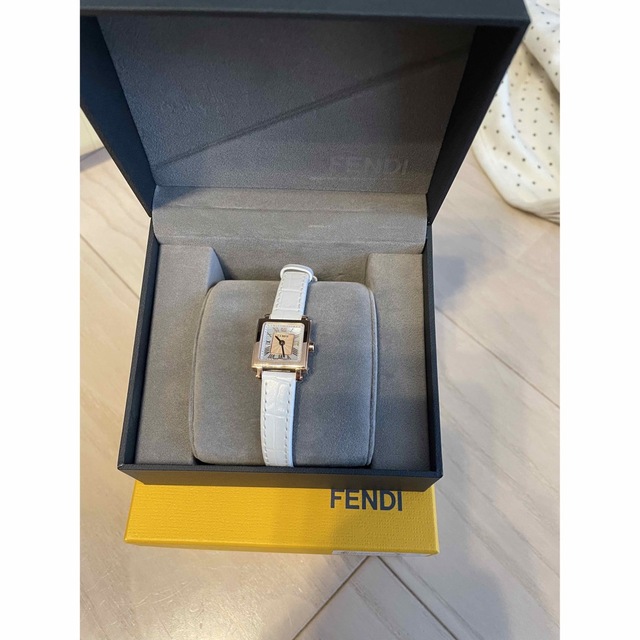 FENDI(フェンディ)のFENDIレディース腕時計 レディースのレディース その他(その他)の商品写真