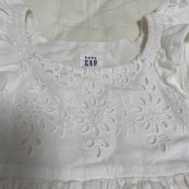 babyGAP(ベビーギャップ)のGAP ノースリーブワンピース キッズ/ベビー/マタニティのベビー服(~85cm)(ワンピース)の商品写真