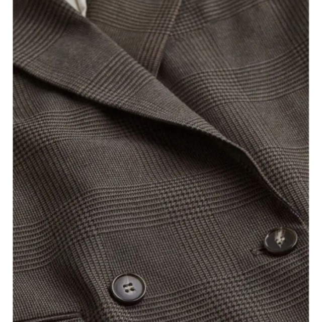 H&M(エイチアンドエム)の【新品】H&M 新作 ダブルブレストジャケット レディースのジャケット/アウター(テーラードジャケット)の商品写真