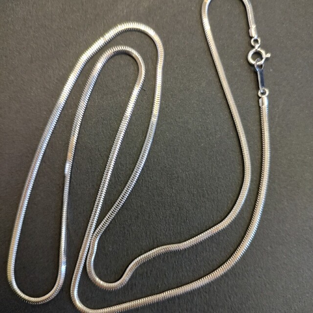 プラチナスネークネックレス　60cm 11.9g メンズのアクセサリー(ネックレス)の商品写真