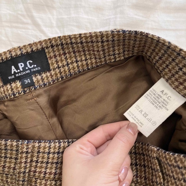 A.P.C(アーペーセー)のアーペーセー　ショートパンツ レディースのパンツ(ショートパンツ)の商品写真