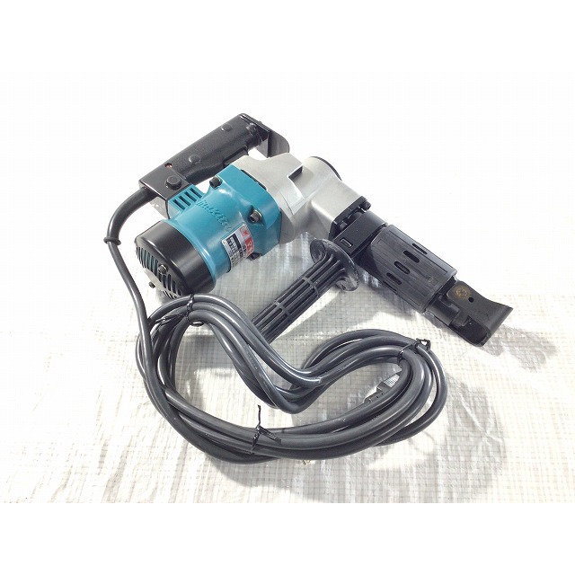 ☆未使用長期保管品☆makita マキタ 100V 電動ハンマー HM0821 コンクリートブレーカー ハツリ機 はつり機 斫り機 粉砕 65185