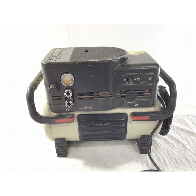 Makita - ☆中古品☆makita マキタ 常圧 エアコンプレッサ Makita - ☆中古品☆makita マキタ 常圧 エアコンプレッサ