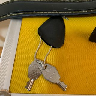 ニコン Nikon フォトタックル ケース ハード カメラ イエロー 鍵付の
