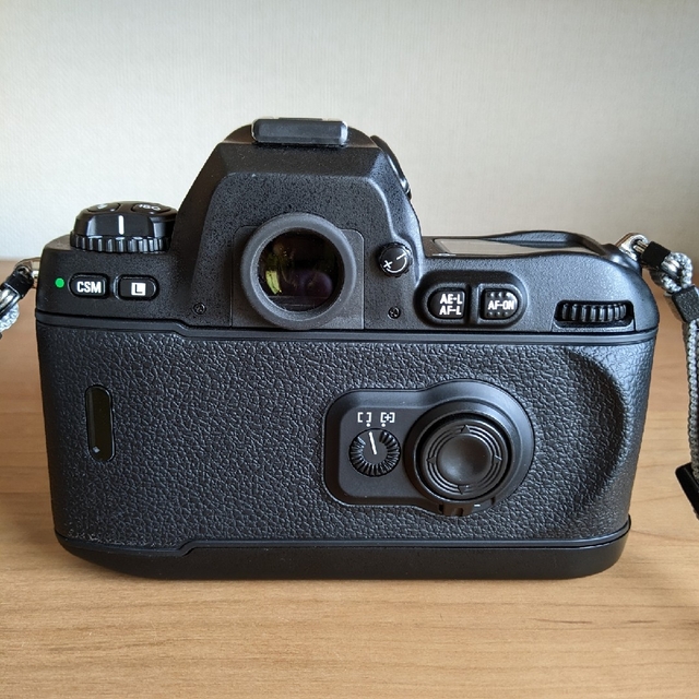 Nikon(ニコン)のNikon F100 ＋ 50mm f1.4D スマホ/家電/カメラのカメラ(フィルムカメラ)の商品写真