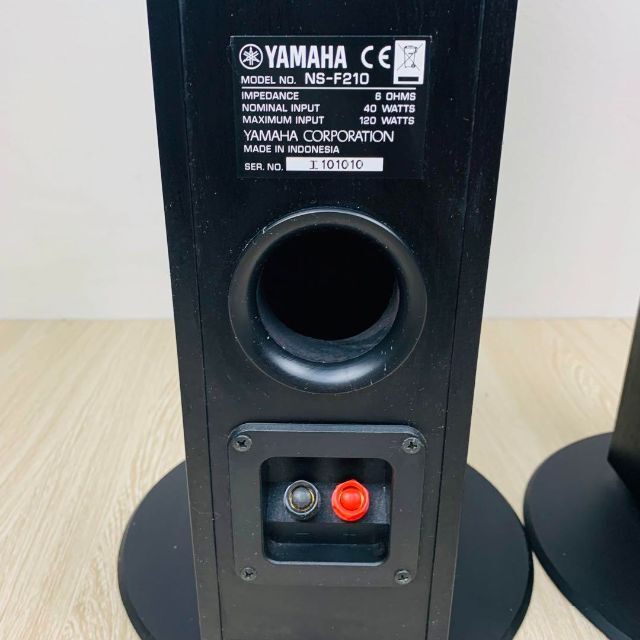 ヤマハ(ヤマハ)のYAMAHA トールボーイスピーカー NS-F210 2本セット スマホ/家電/カメラのオーディオ機器(スピーカー)の商品写真