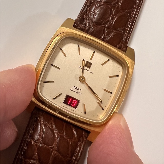ZENITH(ゼニス)の値引可　ゼニス　デファイ　ZENITH DEFY LED DIGIANA メンズの時計(腕時計(アナログ))の商品写真
