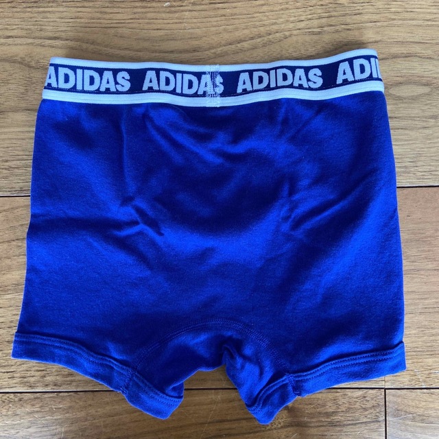 adidas(アディダス)の新品　adidas キッズ　ボクサーパンツ　150cm キッズ/ベビー/マタニティのキッズ服男の子用(90cm~)(下着)の商品写真