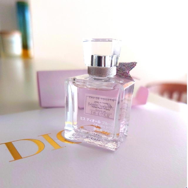 Dior(ディオール)の新品未使用★Dior ミス ディオール　ミニチュアサンプル コスメ/美容の香水(香水(女性用))の商品写真