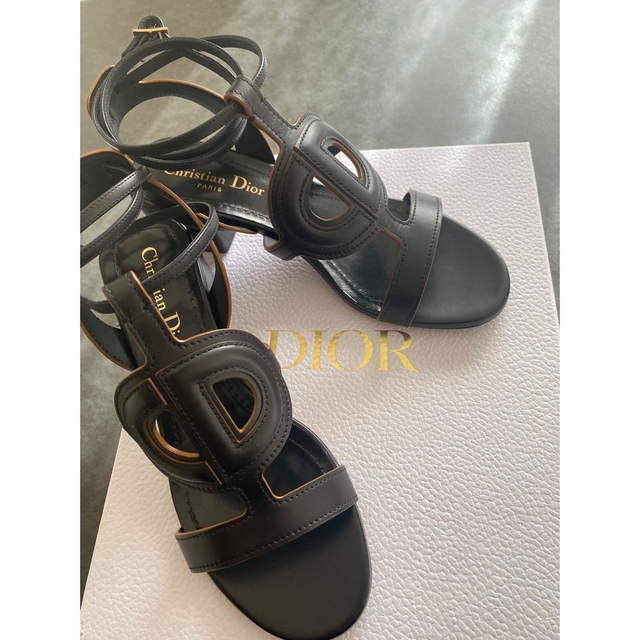 Christian Dior - 本日限定最終お値下げ!ディオール サンダル 新品未 Christian Dior - 本日限定最終お値下げ!ディオール サンダル 新品未