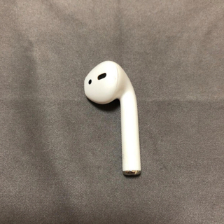 Apple エアーポッズ　第ニ世代　 AirPods 右耳(ヘッドフォン/イヤフォン)