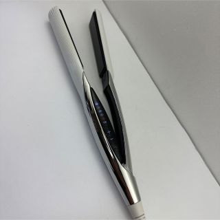 本物の 3370 リファReFa ストレートアイロンRE-AC02A 2021年製 ヘア