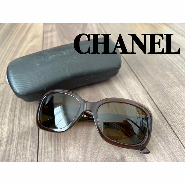 CHANEL(シャネル)のCHANEL サングラス　ハワイで購入　ブラウン　ロゴ　CCマーク レディースのファッション小物(サングラス/メガネ)の商品写真