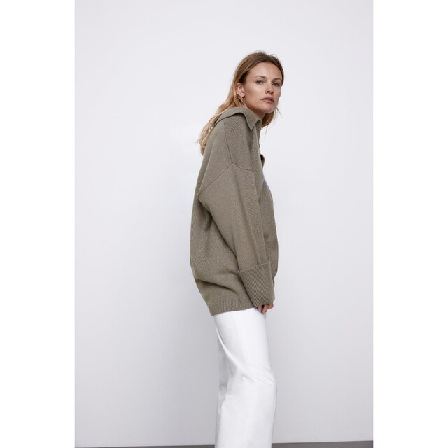 ZARA(ザラ)の【１点のみ】ZARA　ポロネック　ニットセーター　Sサイズ レディースのトップス(ニット/セーター)の商品写真