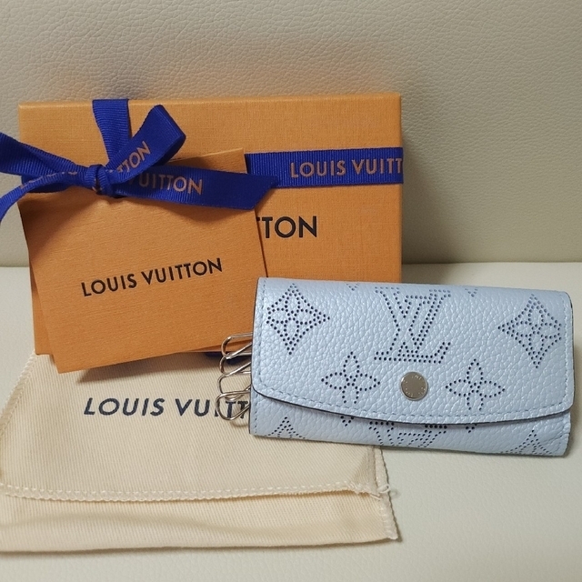 春先取りの LOUIS VUITTON 水色 キーケース 4 ミュルティクレ 新品未