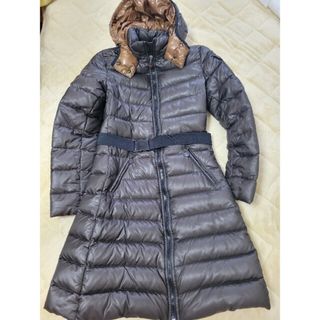 モンクレール(MONCLER)の期間限定　お値下げ　モンクレール　ロングダウンコート　モカシン　0(ダウンコート)