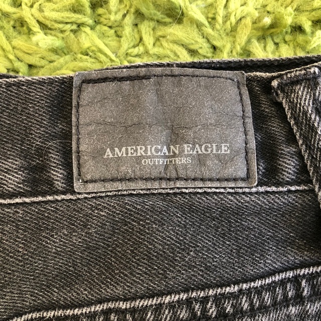 American Eagle(アメリカンイーグル)の値下げ・送料込・アメリカンイーグル・ショートパンツ・女性S レディースのパンツ(ショートパンツ)の商品写真