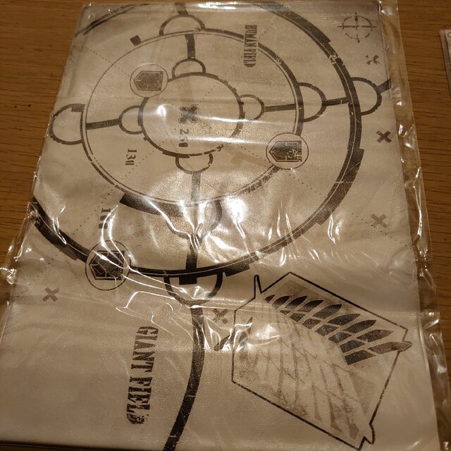 廃盤　進撃の巨人　ブックカバー エンタメ/ホビーのアニメグッズ(その他)の商品写真