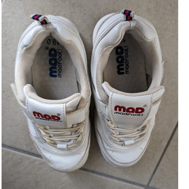 MADFOOT!(マッドフット)のMADFOOT　マッドフット　ダットシューズ　19 キッズ/ベビー/マタニティのキッズ靴/シューズ(15cm~)(スニーカー)の商品写真