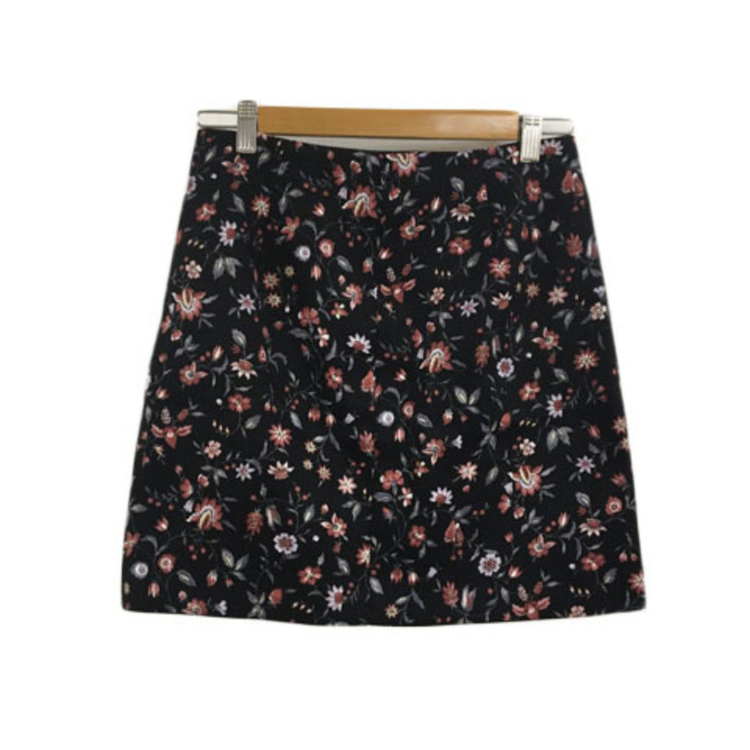 SNIDEL(スナイデル)のスナイデル スカート 台形 ミニ 花柄 1 黒 赤 ブラック レッド レディースのスカート(ミニスカート)の商品写真