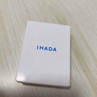 イハダ(IHADA)のイハダ　薬用フェイスプロテクトパウダー(フェイスパウダー)