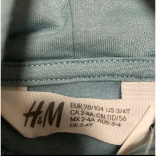 H&M(エイチアンドエム)の☆新品☆H&M バンビ♡ディズニー　パーカーワンピース♡ソフト裏起毛　100 キッズ/ベビー/マタニティのキッズ服女の子用(90cm~)(ワンピース)の商品写真