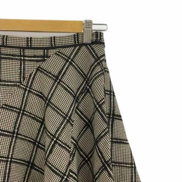 JUSGLITTY(ジャスグリッティー)のジャスグリッティー スカート フレア ミニ チェック 1 ベージュ 黒 レディースのスカート(ミニスカート)の商品写真