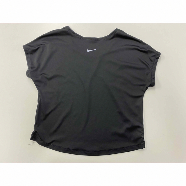 NIKE(ナイキ)のNIKE Tシャツ　レディース レディースのトップス(Tシャツ(半袖/袖なし))の商品写真