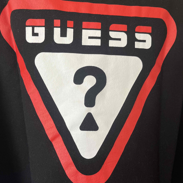 GUESS(ゲス)のGUESS 2020年福袋 スウェット トレーナー M レディースのトップス(トレーナー/スウェット)の商品写真