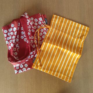 マリメッコ(marimekko)のまみ様専用 マリメッコ 巾着 とトートバッグ 2点セット(ポーチ)