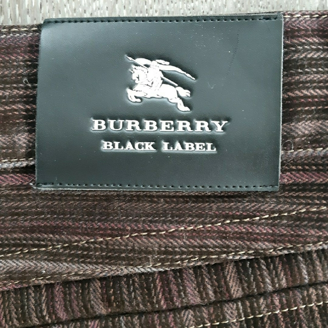 BURBERRY BLACK LABEL(バーバリーブラックレーベル)のバーバリーブラックレーベル　コーデュロイ　ストライプ　パンツ メンズのパンツ(その他)の商品写真