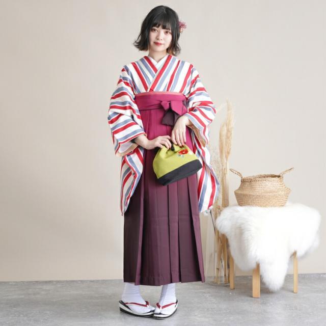 ひよこ商店 2尺袖着物 袴 2点セット 袴91cm(身長153-158cm) 袴セット 卒業式 大学生 着物 女性 ストライプ マルチ系 女性 ladies ベージュ 赤 グレー 縞 シンプル 古典柄 大正浪漫 個性的 個性派 可愛い 目立つ 大学生 大人 卒業式 謝恩会 USED リサイクル ...