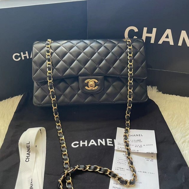 幸せなふたりに贈る結婚祝い CHANEL ハンドバッグ クラシック Chanel - ショルダーバッグ