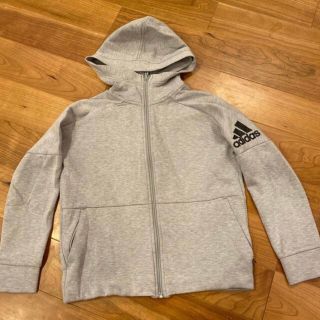 アディダス(adidas)のadidas kids 130センチ　パーカー(その他)