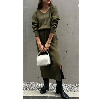 アズールバイマウジー(AZUL by moussy)のAZUL☆定価6930円☆タグ付き(ロングワンピース/マキシワンピース)