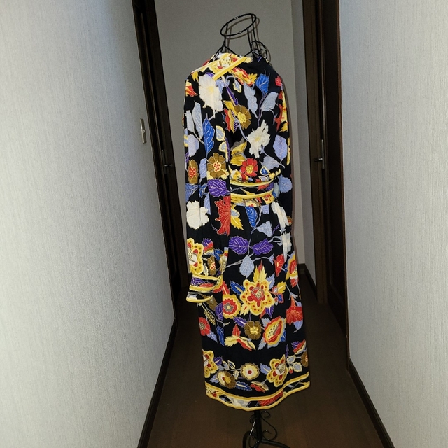 美品 大人気・レオナールロングワンピース 2