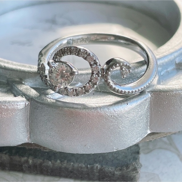 あおかお様　PT900 0.3ct  ダイヤモンドリング　値下げ！ レディースのアクセサリー(リング(指輪))の商品写真