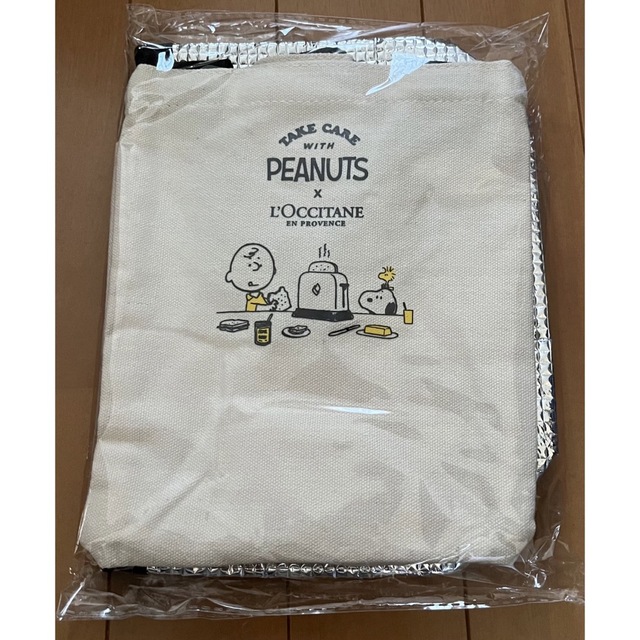 即発送可能】 PEANUTS×ロクシタン スヌーピーランチバッグ保冷ポーチ