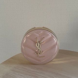 イヴサンローランボーテ(Yves Saint Laurent Beaute)のラディアントタッチグロウパクト ケース(ボトル・ケース・携帯小物)